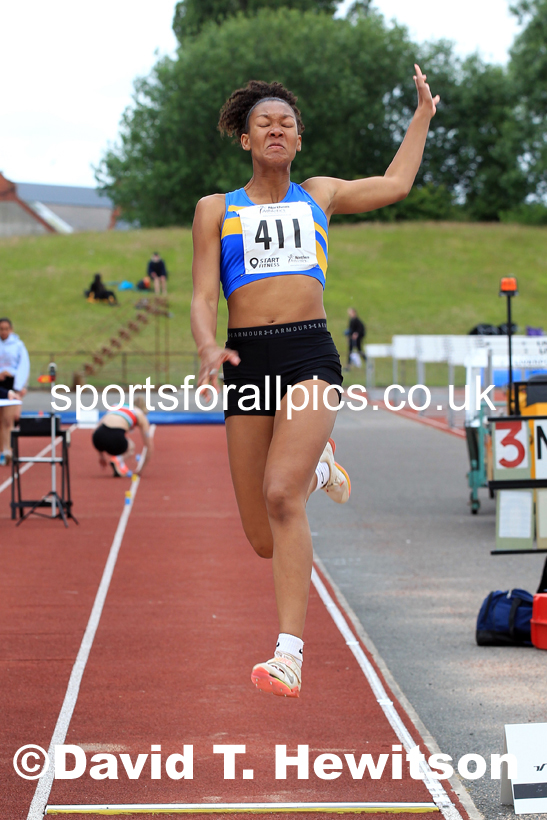 Womens under-20s long jumps, 2022 Northern Senior and Under-20 Champs., Wavertree Athletics Centre, Liverpool. Photo: David T. Hewitson/Sports for All Pics